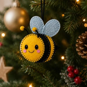 Felt Bumblebee Sewing Pattern PDF | Bumblebee Ornament Sewing Pattern | Insect Felt Ornament | Easy DIY Felt Animal Gift