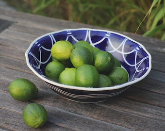 Blue Garden Stoneware 12-Inch Serving Bowl