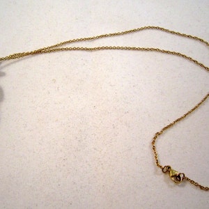 Acorn gold and pearl necklace image 3