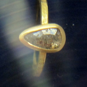 Grey pear shaped diamond 18ct gold ring image 5