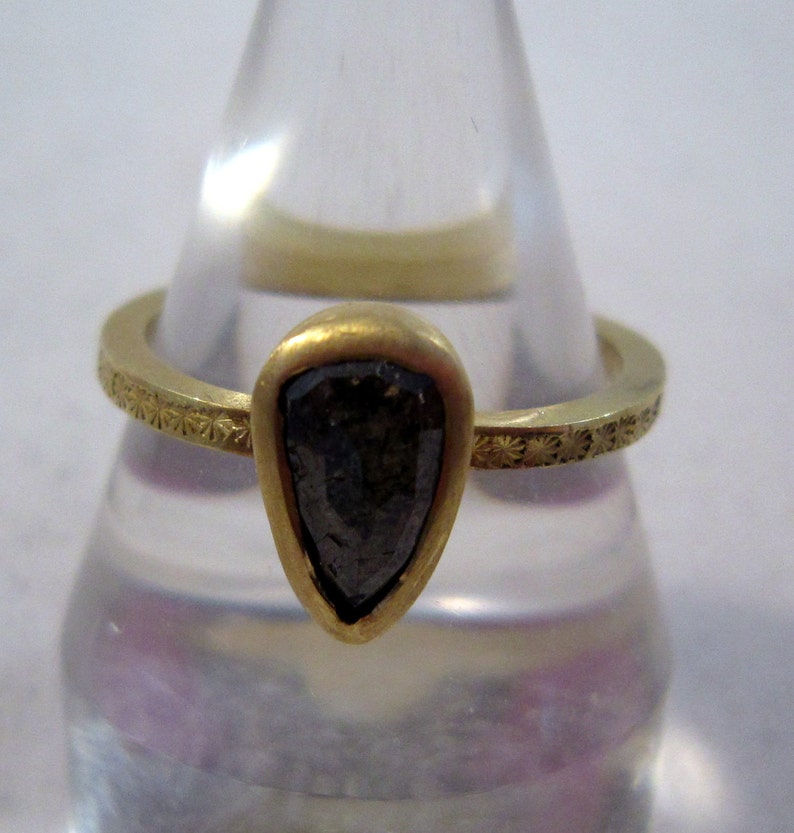 Grey pear shaped diamond 18ct gold ring image 2