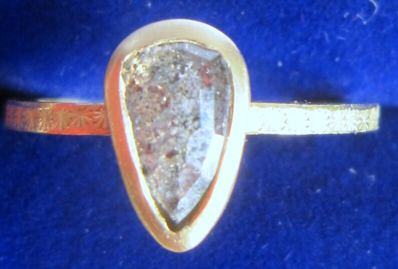 Grey pear shaped diamond 18ct gold ring image 6