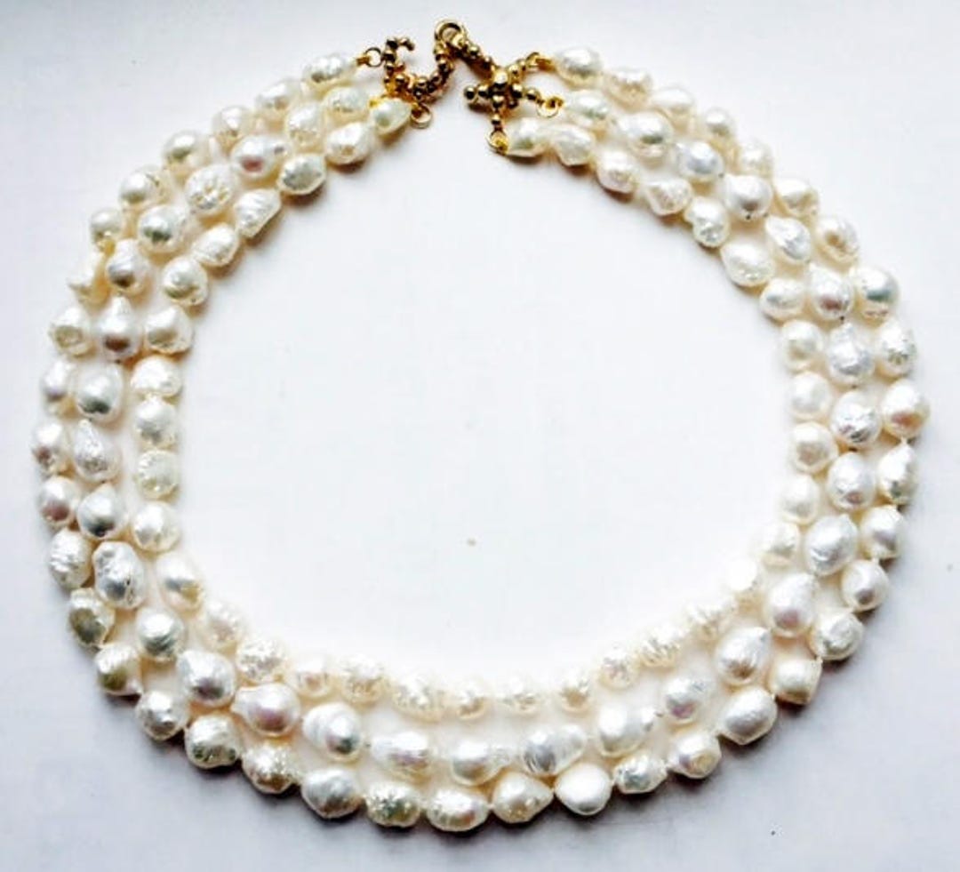 3 Row Pearl Necklace With Crescent and Star Gold Clasp - Etsy