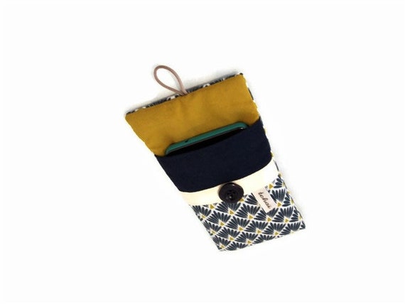 r/ésine juste color/ée//orgone avec symbole divination Rune de cristal naturel avec agate bleue et orgone sertie dun symbole de lalphabet de Futhark grav/é Symbole de m/éditation gu/érison