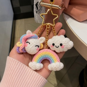 Haakpatroon voor een sleutelhanger met eenhoorn, wolk en regenboog (PDF), handleiding voor een amigurumi tashanger