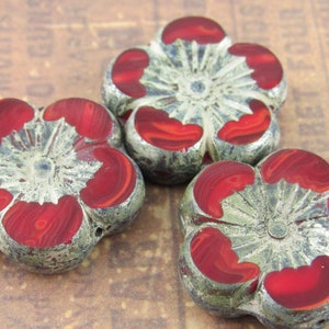 21 mm grandes cuentas de flores de vidrio rojo rubí, cuentas de flores de vidrio checas planas talladas gruesas (2 cuentas) - 0826/FLH