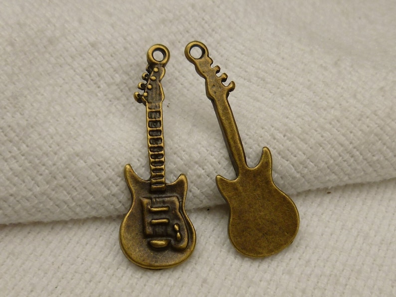 Electric Guitar Charm Pendant, Bronze Guitar Charm 5 A47 image 5