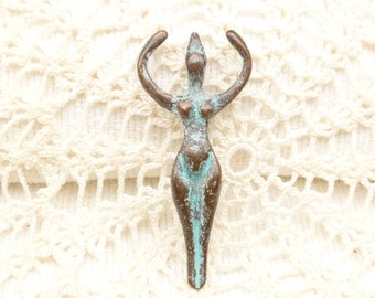 Goddess Patina Art Charm Pendant , Greek Mykonos Casting Beads (1) - M9 - X0920
