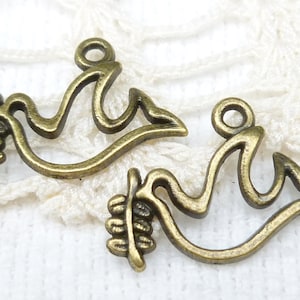 Bronze Peace Dove Charm, Olive Branch Charms, Antique Bronze (6) -  A103
