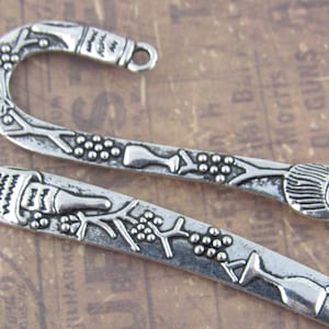 Wine Lover Bookmark, Metal Bookmark Blank, Grape Lover Bookmark, Tibetan Silver Bookmark Base (1)