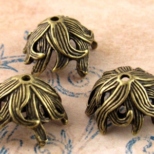 Plant Seaweed Flowing Leaves Bead Cap, Spacer Beads, Antique Bronze (6) - A58