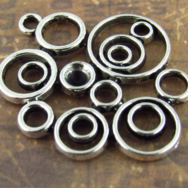 Large Round Bubbles Loop Connector Link Charm (4) - S14