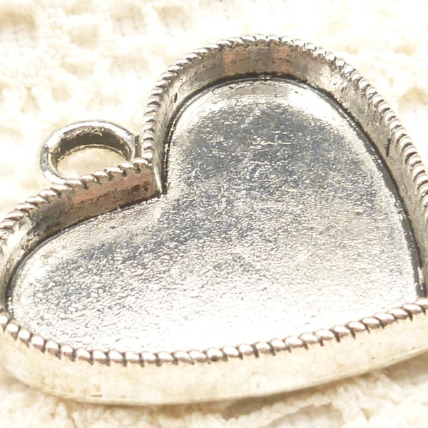 Deep Heart Base Setting Bezel, Antique Silver (2)