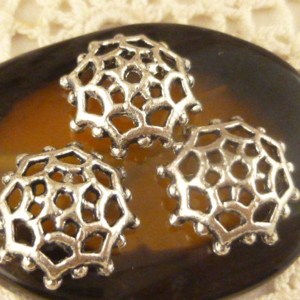 Schneeflocke Perlenkappe, Stern Perlenkappe, Spacer Beads, Altsilber Perlenkappe (6) - SF107