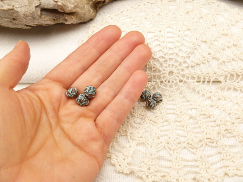 Mykonos Casting Beads - M59 Rustic Patina X2687 4 8mm Olive Leaves Spacer Beads