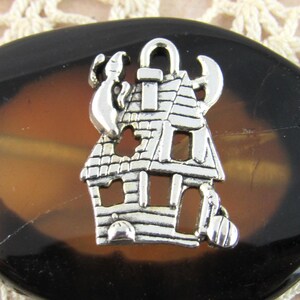 Haunted House Charms Pendants, Silver Tone Halloween Charm (6) -CH13