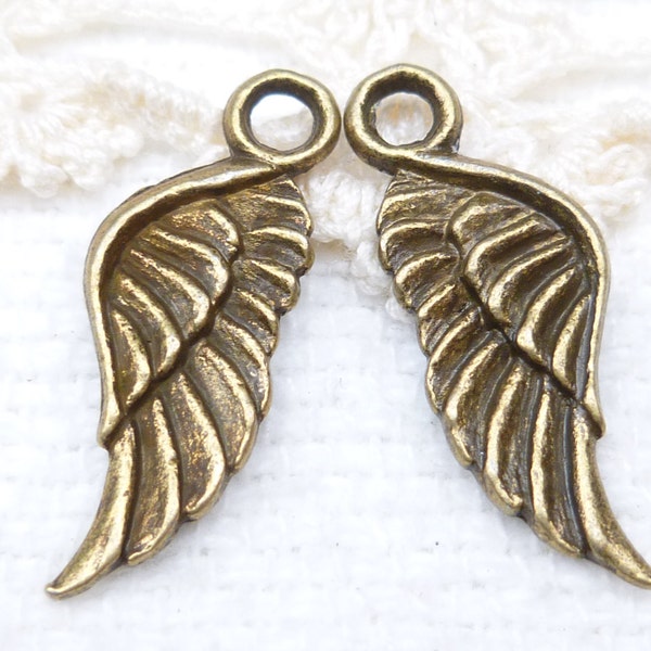 Feathered Angel Wing Charms, Antique Bronze Tone (10) - A54