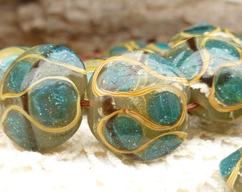 16mm Crystal Blue Swirls Lentil Lampwork Glass Beads (2)