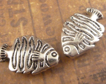 17mm Silver Tone Metal Fish Bead, Tropical Fish 3D Spacer Bead Trinket (4) - SF103