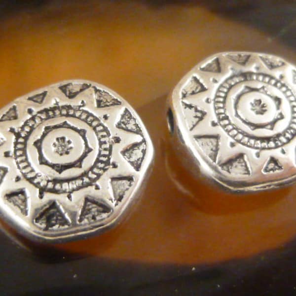 10mm Sun Spacer Beads, Coin Star Metal Bead,  Flower Tribal Design Bead,  Antiqued Silver (8) - SF87