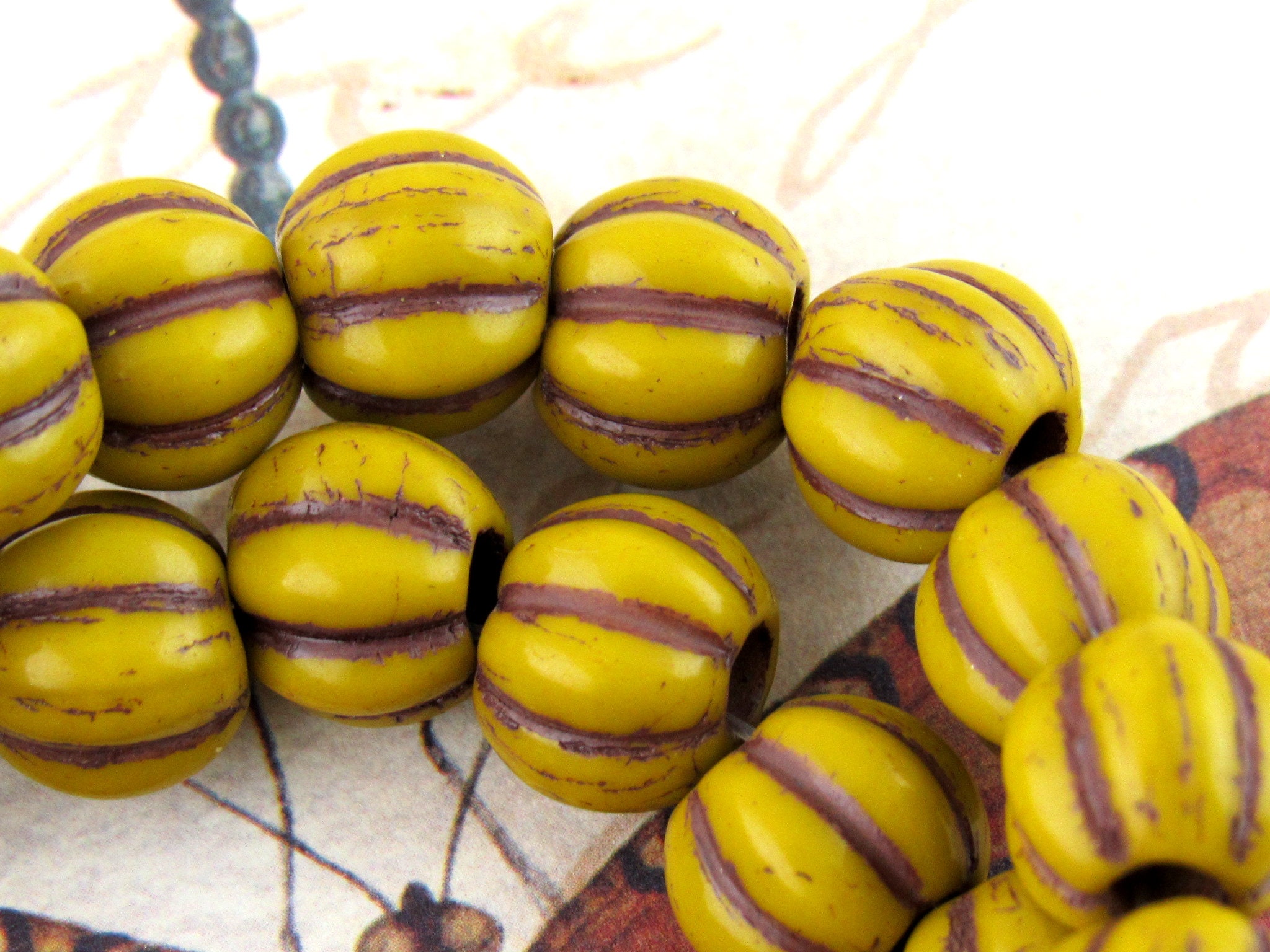8mm Large Hole Yellow Glass Bead, Yellow Gold Melon Round Bead (5, 10 or 20 Beads) - BH8/007