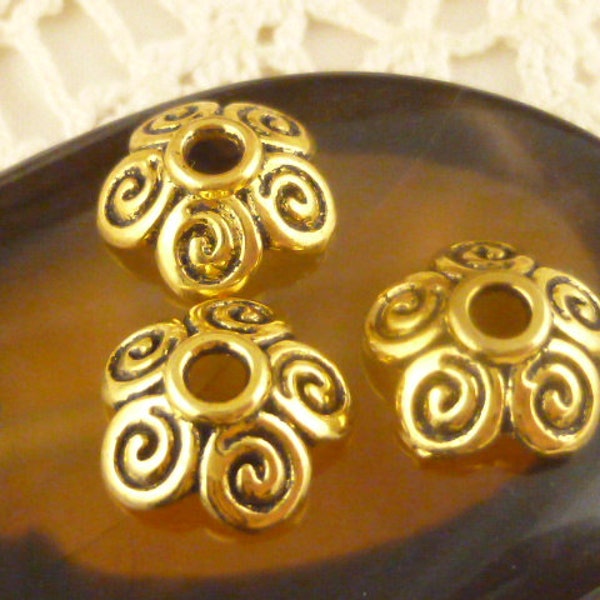 10mm Antiqued Gold Tone Swirl Flower Bead Cap (20) - G4