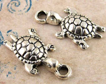 Encanto detallado de tortuga en tono plateado, Encanto de tortuga en tono plateado (6) - S74