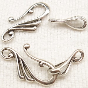 Antique Silver Tone Vintage look Hook-and-eye Clasp (8) - SF11