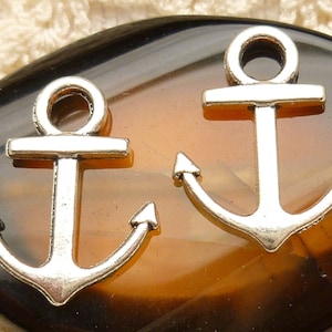 Ship&#39;s Anchor Charm, Antique Silver (6) - S32