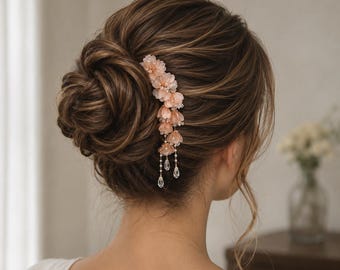 Peineta de flores de cerezo color melocotón, accesorio para el cabello de novia con perlas, tocado floral para boda.