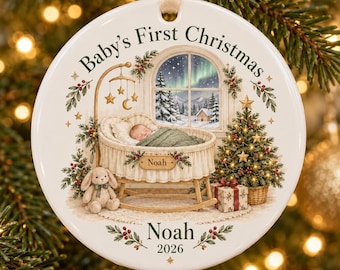 Decorazione natalizia personalizzata in ceramica per il primo Natale del bambino (2026), ricordo personalizzato a tema Polo Nord per la cameretta, regalo di Natale per neonati.
