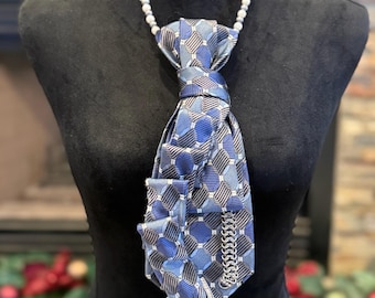 Upcycled Krawatte Halskette | Frau Fifth Ave