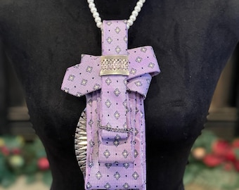 Upcycled Krawatte Halskette | Frau James