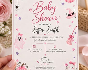 Könnte beinhalten: Eine rechteckige Einladungskarte für eine Babyparty mit rosa und lila Halloween-Illustrationen wie Kürbissen, einem Geist, einem Hexenhut, einem Besen und einem Spinnennetz. Der Text lautet: Please join us for a Baby Shower honoring Sofia Smith.