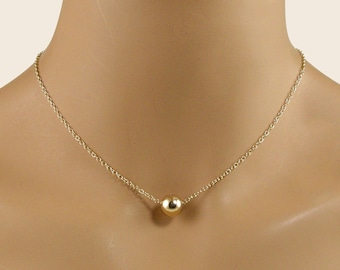 Collana di perline da 10 mm in oro 14 carati, gioiello minimalista da indossare a strati.