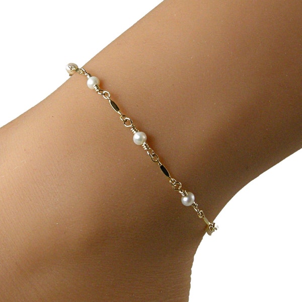 Dainty Pearl Gold Chain Anklet, Pearl Anklet, Gold Anklet, Pearl Ankle Bracelet, Gold Anklet Bracelet, Gift for Her, Gold Anklets for Women