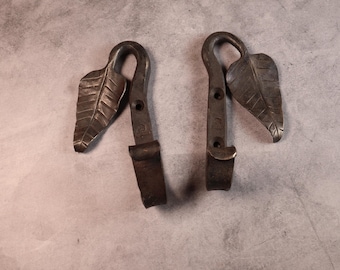 Large forged leaf hook