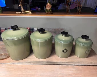 Juego de botes vintage West Bend verde aguacate, botes de cocina apilables de la década de 1960, perillas de baquelita, colección de botes verdes retro, juego de 4 piezas