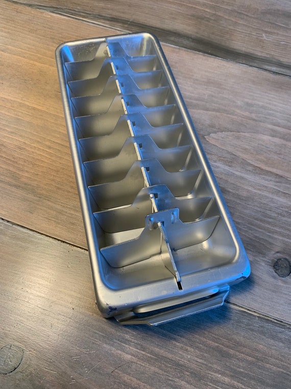 Vintage Aluminum Metal Ice Cube Tray Frigidaire With 20 Compartments for Ice  or Organizer 