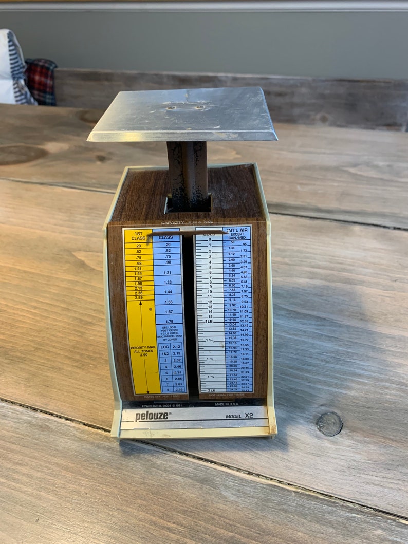Vintage Pelouze Model X2 Postal Scale Capacity 2 Lb X 1/2 Oz. Evanston