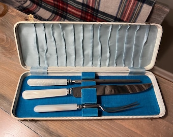 Set da intaglio Leppington Cutlass, Sheffield, Inghilterra, affilacoltelli e forchette vintage da 3 pezzi, manici in osso o madreperla, custodia originale, regalo di nozze