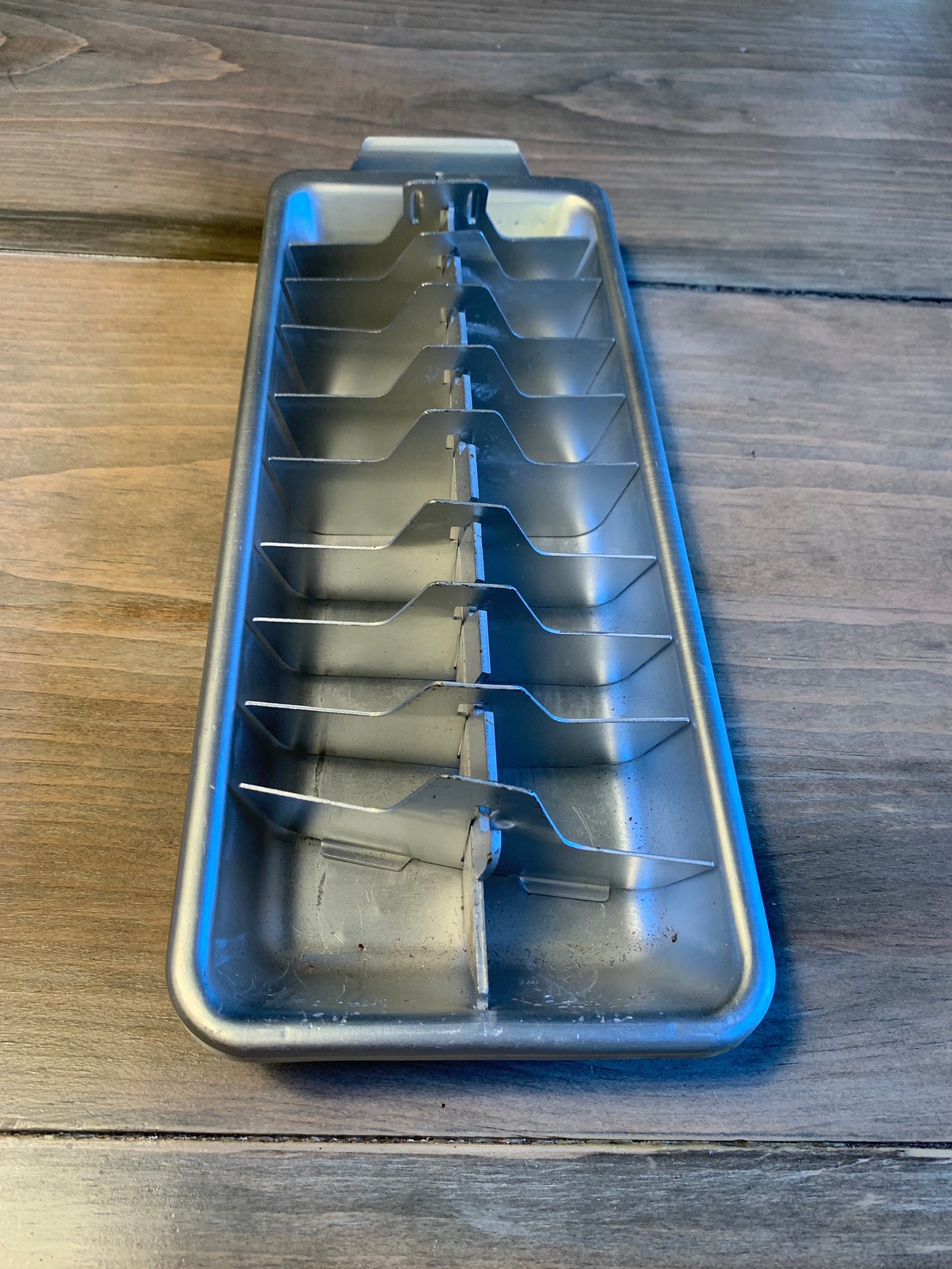 Vintage Aluminum Metal Ice Cube Tray Frigidaire With 20
