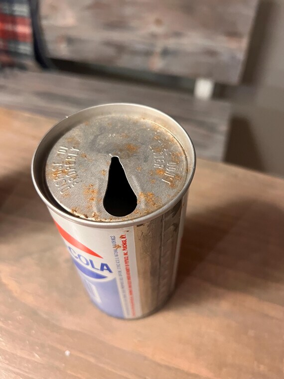 Vintage 1970s Soda Cans Pepsi Bicentennial 1776–1976 & 7UP