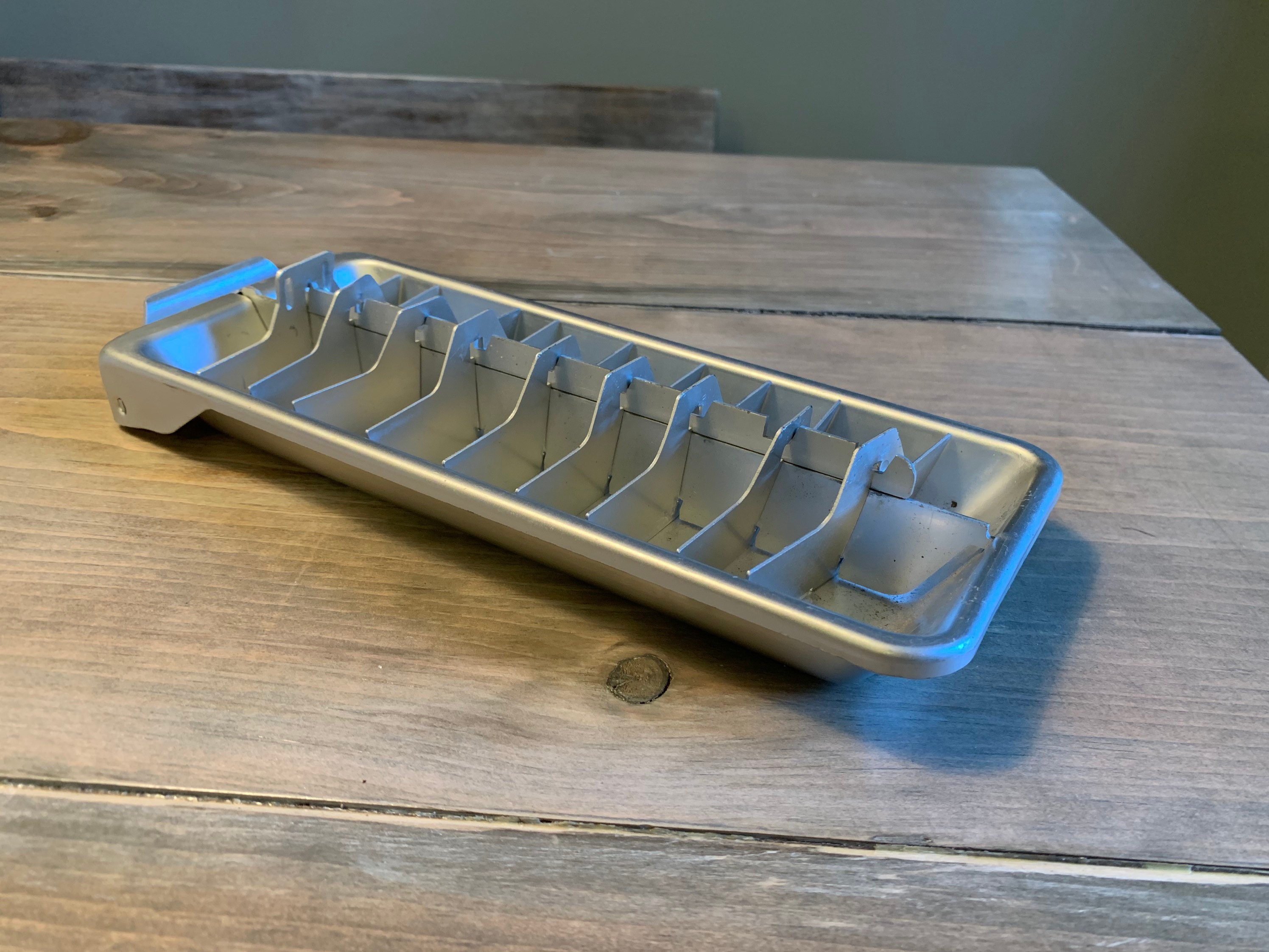 Vintage Aluminum Metal Ice Cube Tray Frigidaire With 20