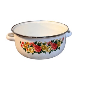 Vintage White Enamel pot, Succulent Planter, herb planter, garden planter