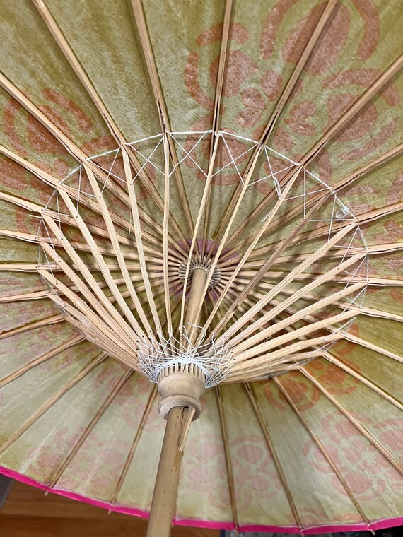 Vintage Rice Paper Bamboo Parasol Umbrella colorf… - image 7