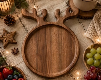 Wooden Reindeer Charcuterie Board, Acacia Wood Christmas Cheese Board, Holiday Serving Tray, Rustic Xmas Kitchen Decor