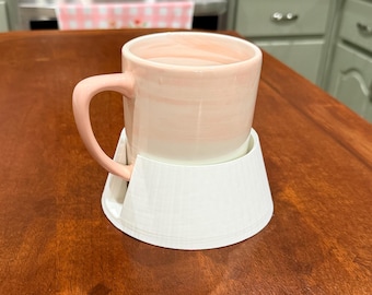 Posavasos Mug Hugger - A prueba de derrames, antivuelco, recoge la condensación