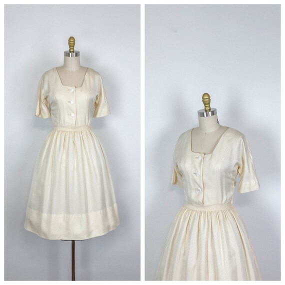casual 50s dress