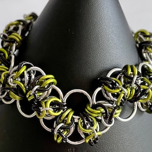 Celtic Spikes Lace Bracelet